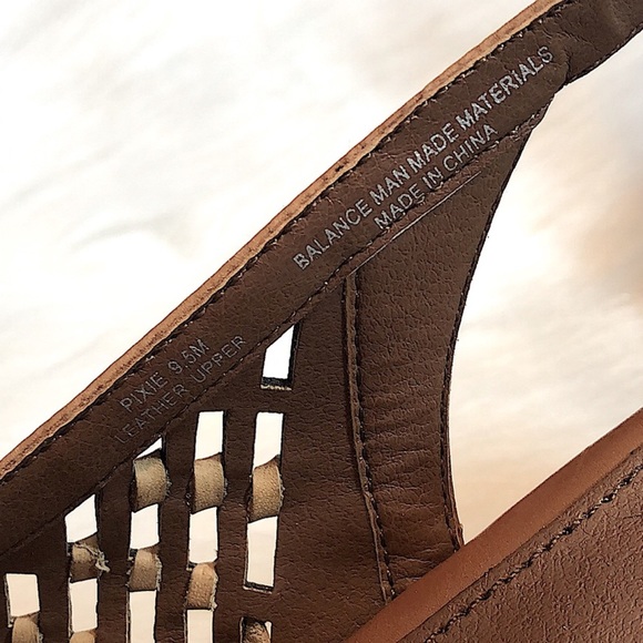 Crown Vintage Pixie Sandal size 9.5 womens - Picture 7 of 7